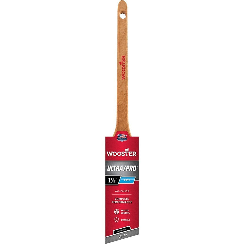 Wooster 4181 1.5" Ultra/Pro Firm Thin Angle Rattail Brush