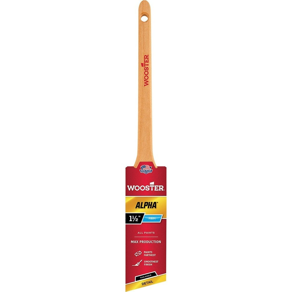 Wooster 4230 1.5" Alpha Thin Angle Rattail Brush